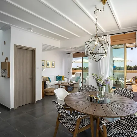 Chris Le Mare Luxury Πρωταράς