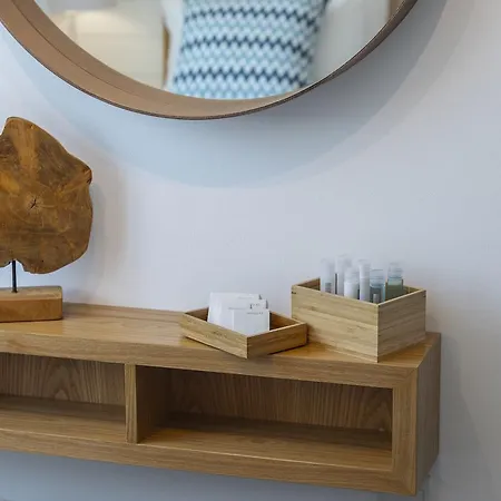 Chris Le Mare Luxury *