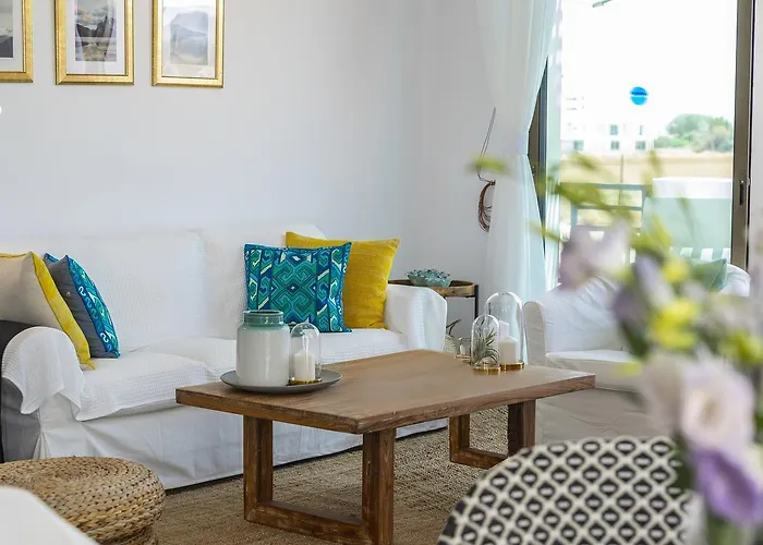 Chris Le Mare Luxury *